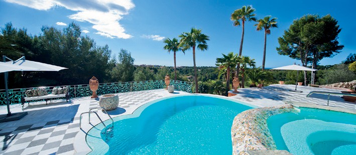 Luxury villa in Bendinat