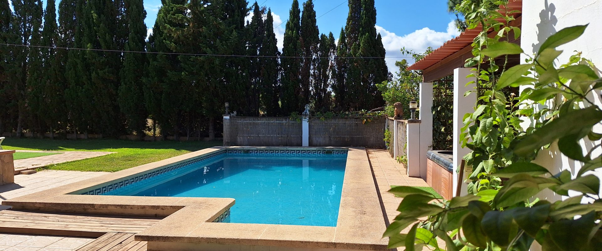Rustic house with pool just 15 minutes from Palma