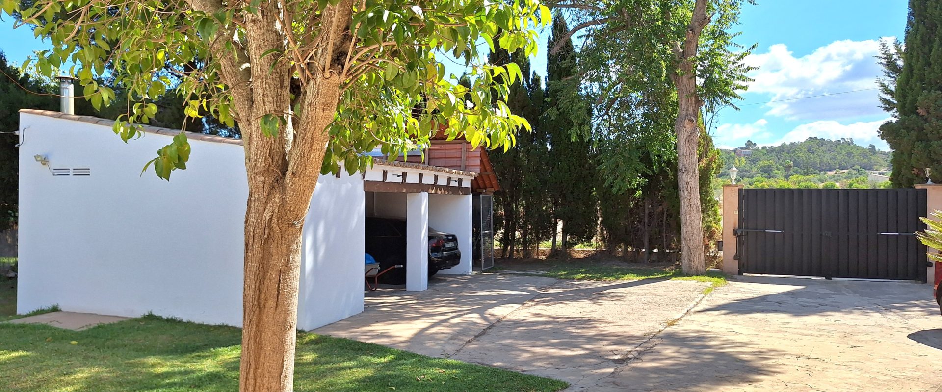 Rustic house with pool just 15 minutes from Palma