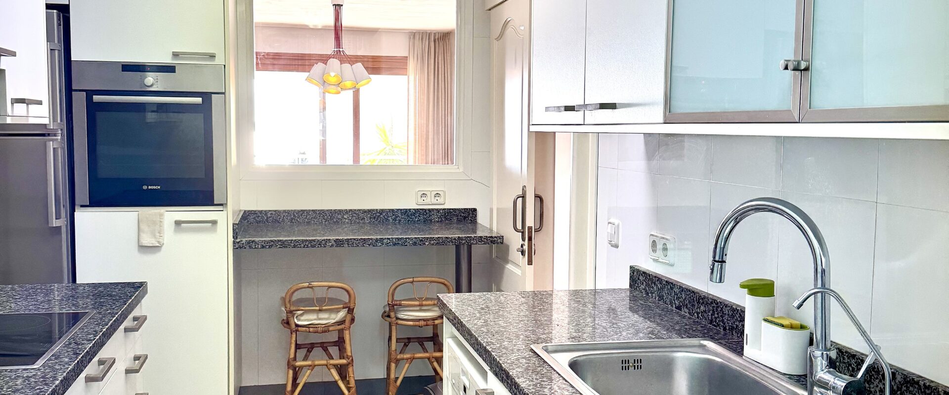 Apartment with  sea views on the first line in Portals
