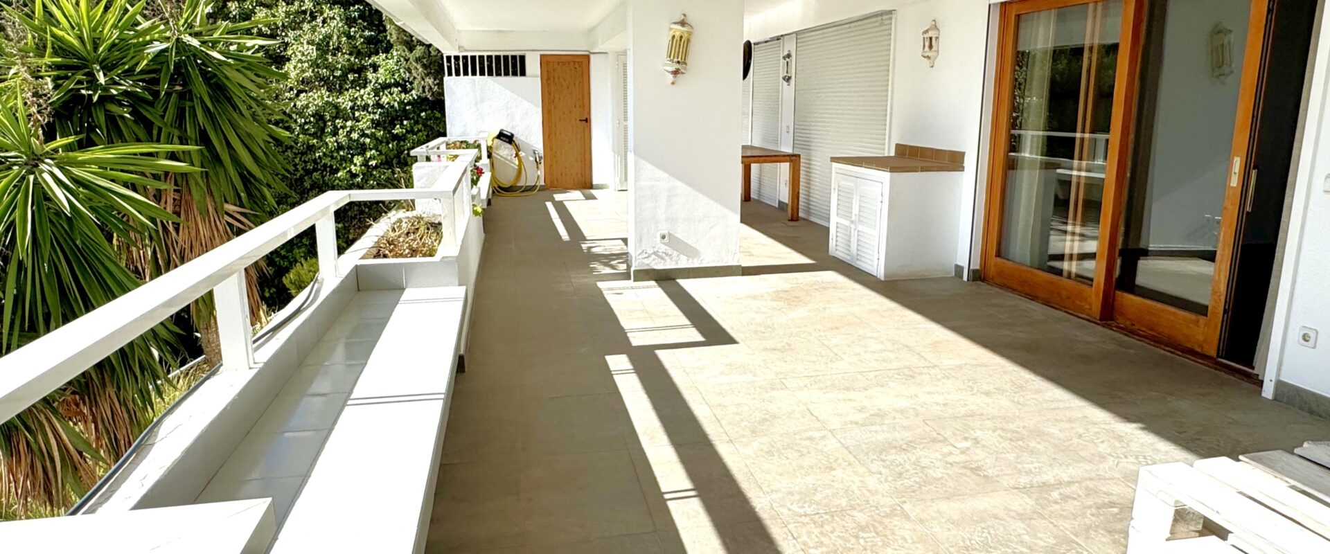 Apartment with  sea views on the first line in Portals
