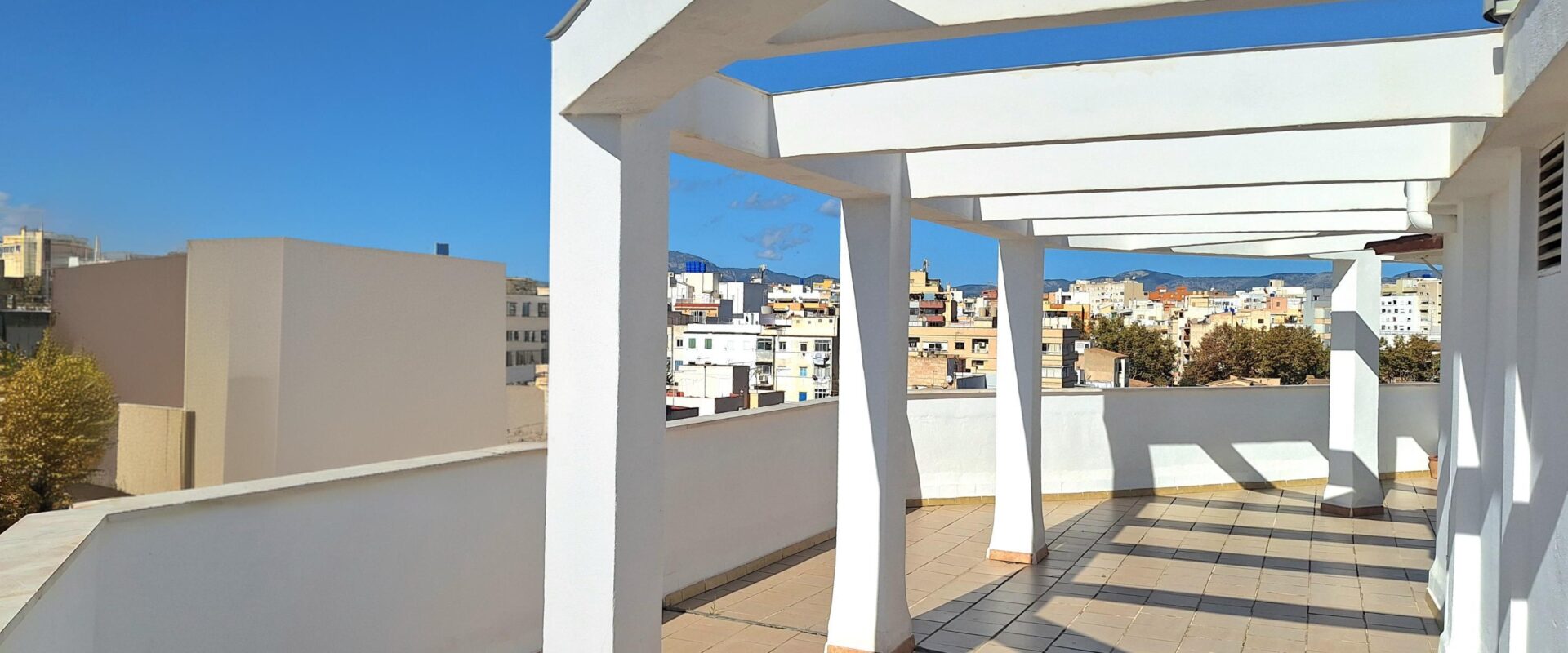 Duplex Penthouse with an Impressive Terrace in Palma