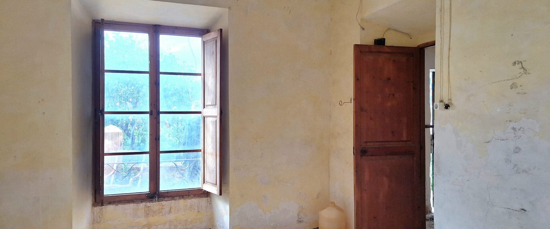 Ground Floor Property with Garden and Pool to Renovate in Son Espanyolet