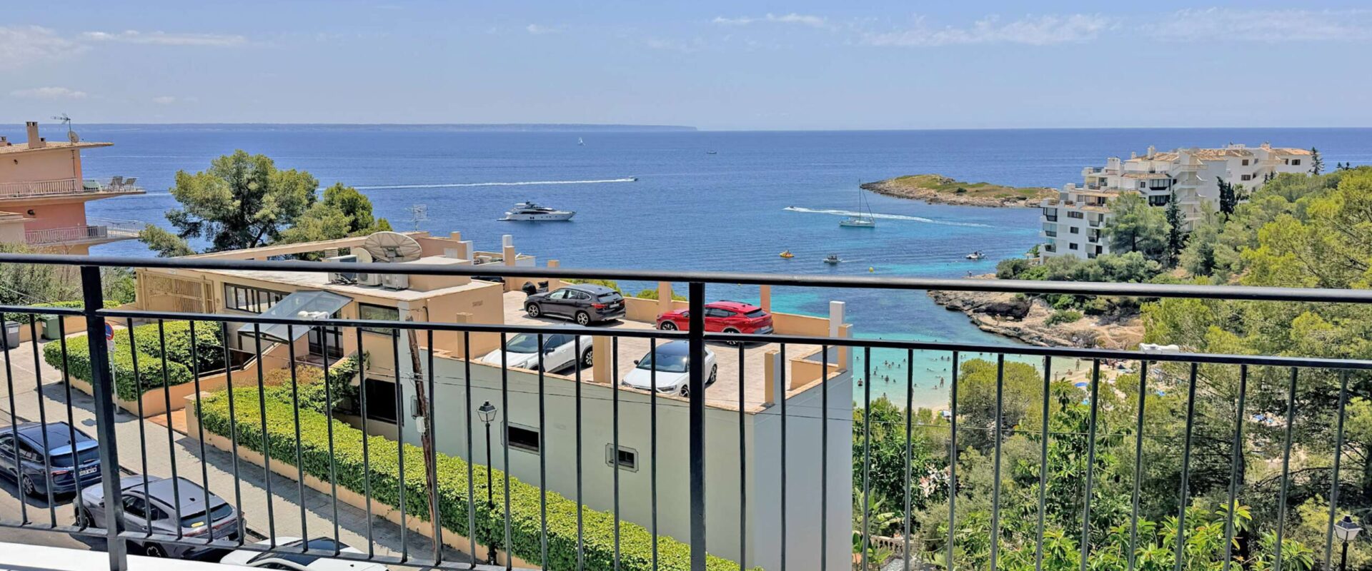Renovated Seafront Apartment in Illetas